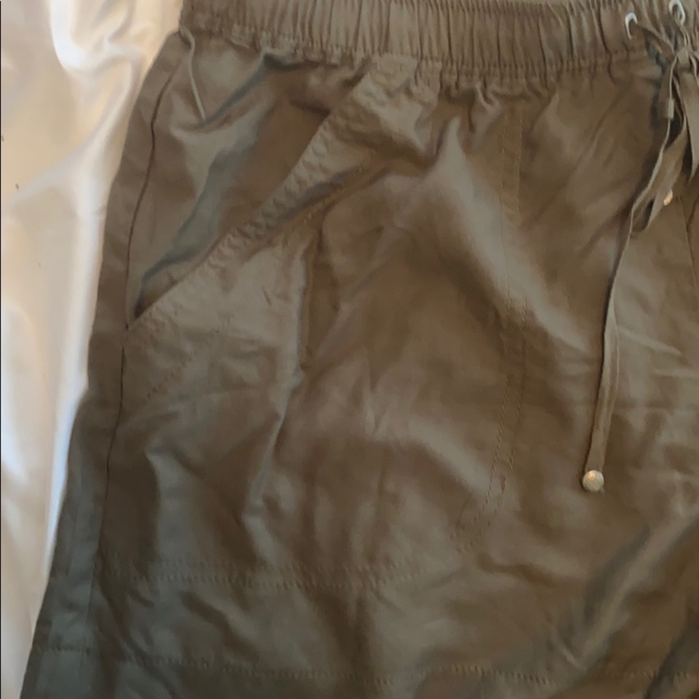 [MAX STUDIO] Olive Drawstring Short - Picture 5 of 9